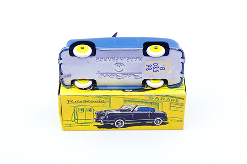 Porte-clés Vintage Suzuki – Plastique Danois – Concessionnaire Auto – Années 70-90